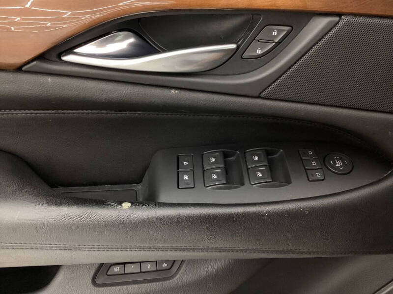 2017 Cadillac Escalade Luxury