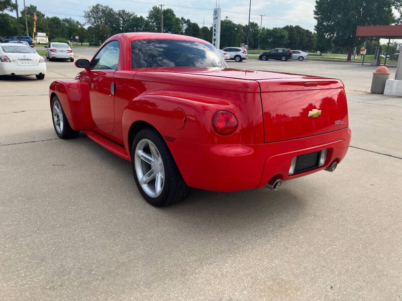 2004 Chevrolet SSR LS