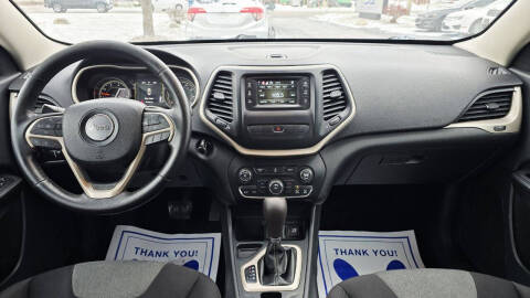 2015 Jeep Cherokee Sport