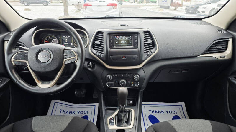 2015 Jeep Cherokee Sport