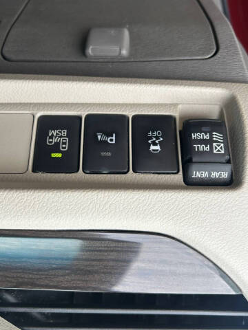 2017 Toyota Sienna XLE 7-Passenger