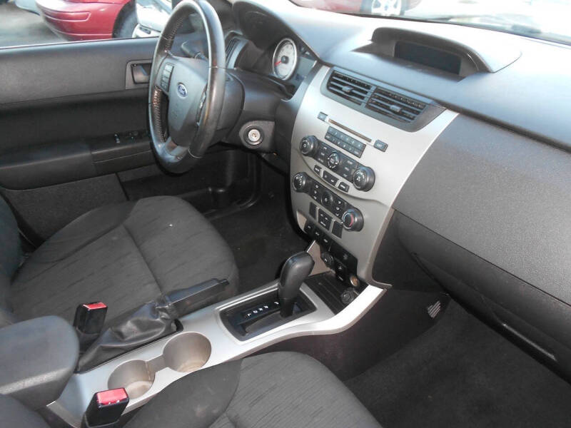 2008 Ford Focus SES