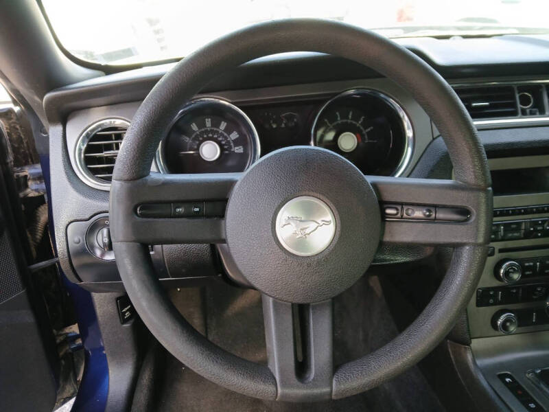 2010 Ford Mustang V6
