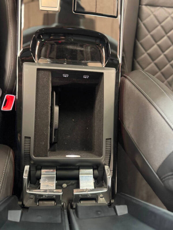 2023 Audi S8 4.0T quattro