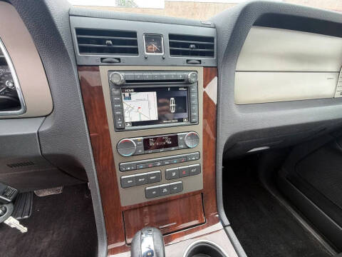 2014 Lincoln Navigator L
