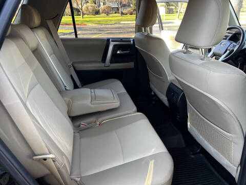 2017 Toyota 4Runner SR5 Premium