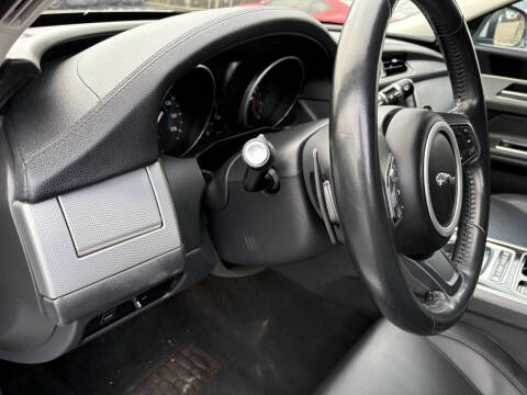 2017 Jaguar XF 35t Premium