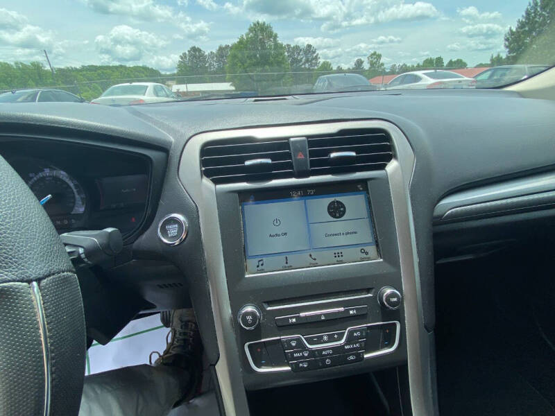 2018 Ford Fusion SE