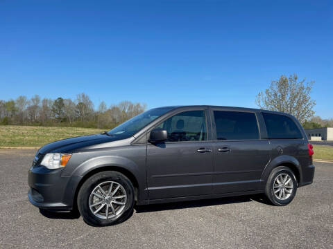 2016 Dodge Grand Caravan for sale at LAMB MOTORS INC in Hamilton AL