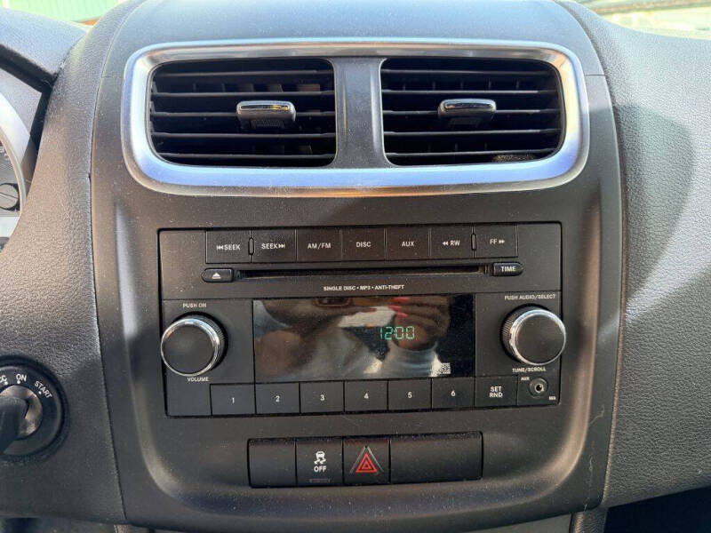 2012 Dodge Avenger SE