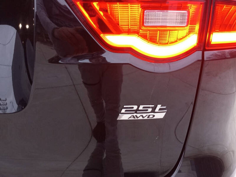 2018 Jaguar F-PACE 25t Premium