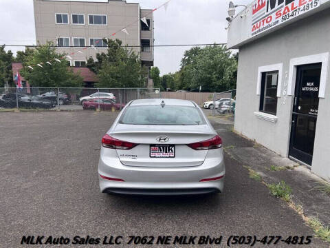 2017 Hyundai Elantra