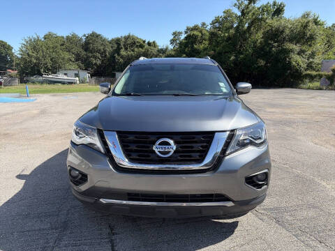 2017 Nissan Pathfinder SV