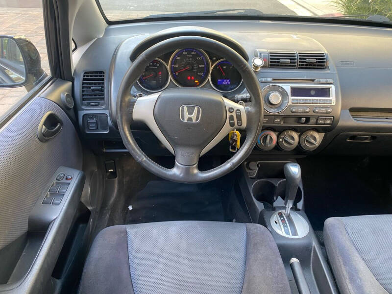 2008 Honda Fit Sport photo 10