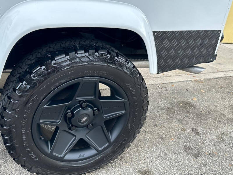 1992 Land Rover Defender