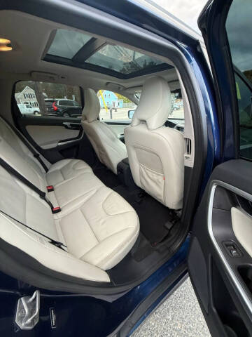 2015 Volvo XC60 T6 Platinum