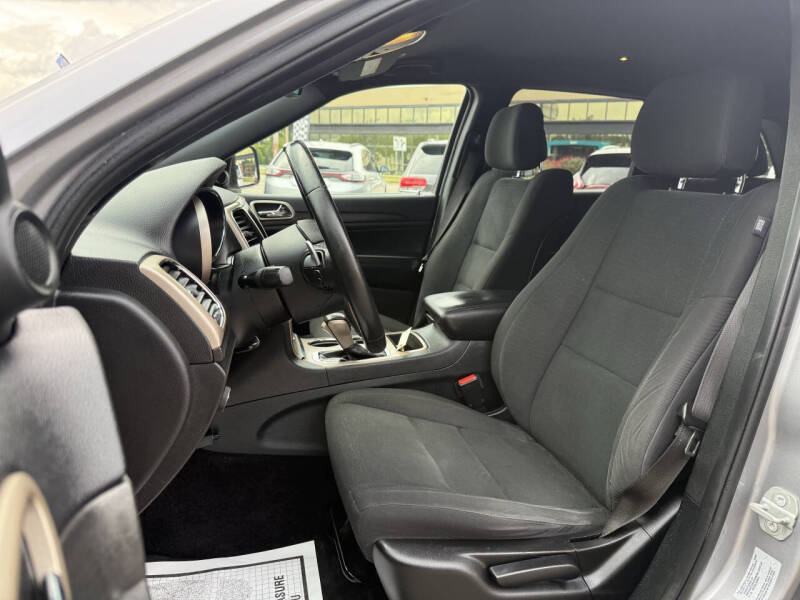 2017 Jeep Grand Cherokee Laredo