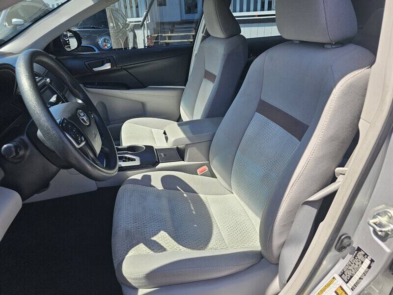 2014 Toyota Camry LE