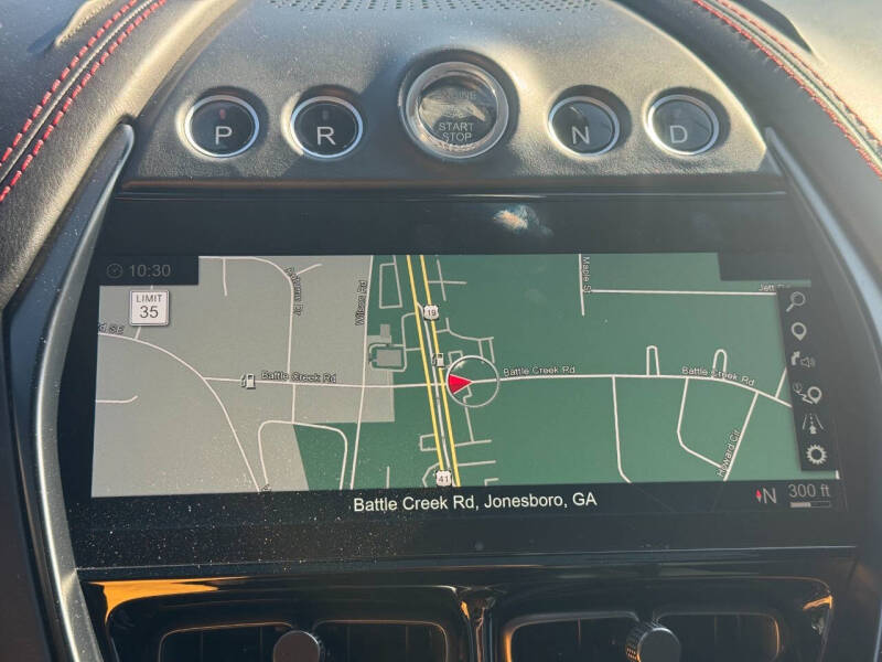 2021 Aston Martin DBX