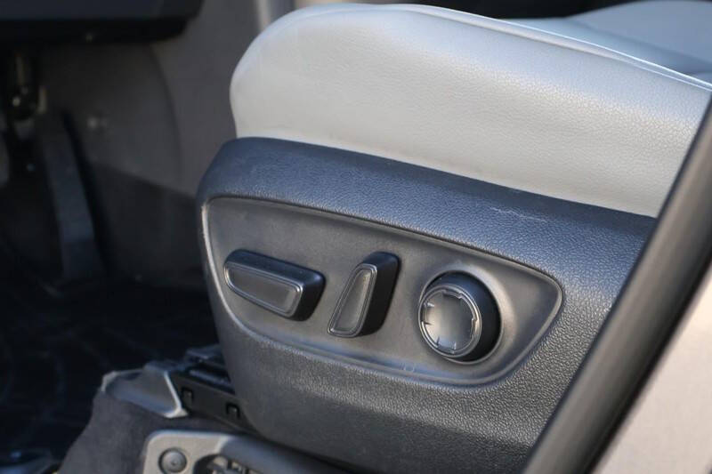 2024 Toyota Sienna XLE 7-Passenger