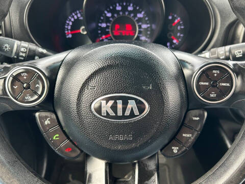 2016 Kia Soul +