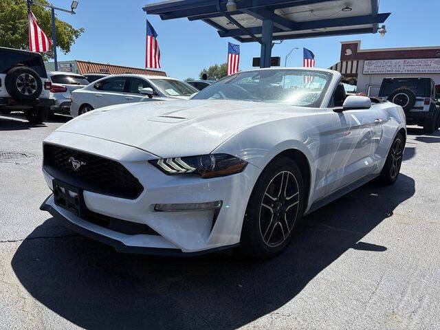 2022 Ford Mustang EcoBoost