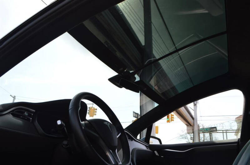 2017 Tesla Model X 90D