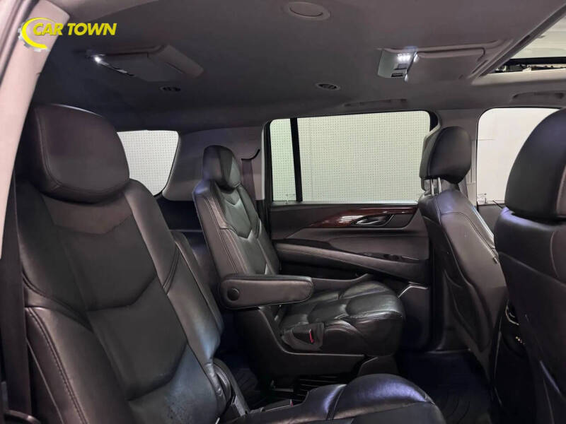 2016 Cadillac Escalade ESV Luxury Collection