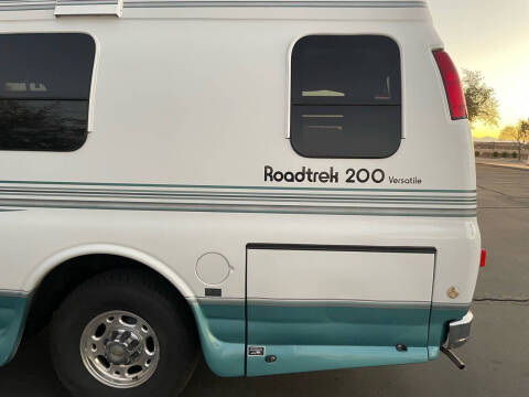 2000 Roadtrek 200 Versatile