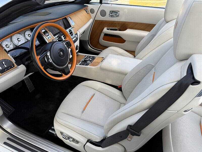2019 Rolls-Royce Dawn 33