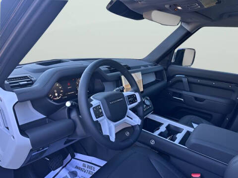 2025 Land Rover Defender 110 P500 X-Dynamic SE