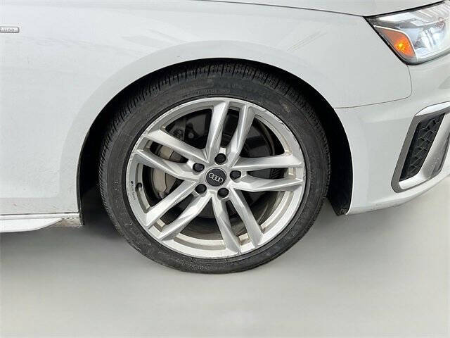 2022 Audi A4 quattro S line Prem Plus 45 TFSI