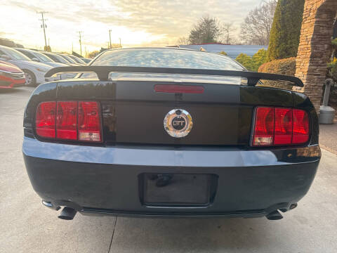 2007 Ford Mustang GT Deluxe