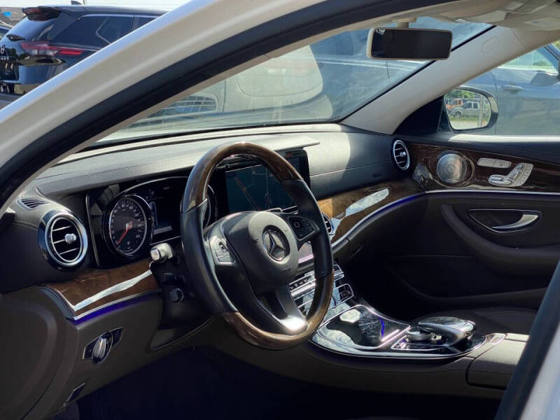 2017 Mercedes-Benz E-Class E 300 4MATIC