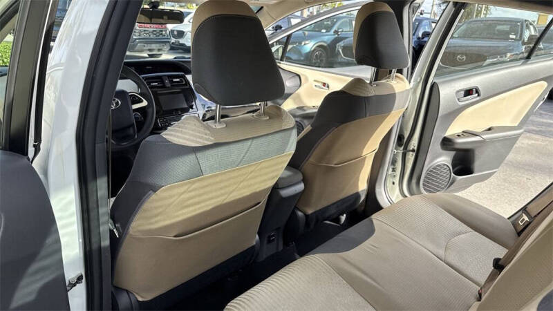 2016 Toyota Prius Two