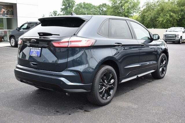 2023 Ford Edge SE
