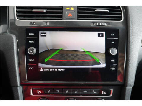 2017 Volkswagen e-Golf SEL Premium