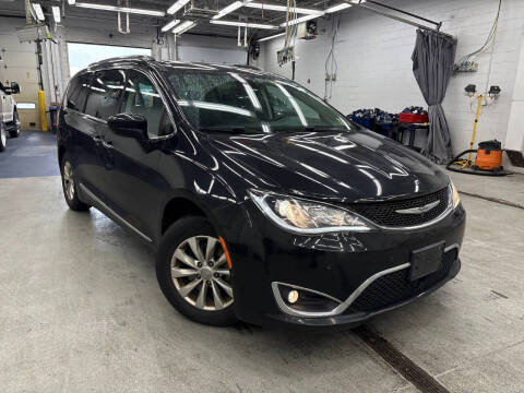 2018 Chrysler Pacifica Touring L Plus
