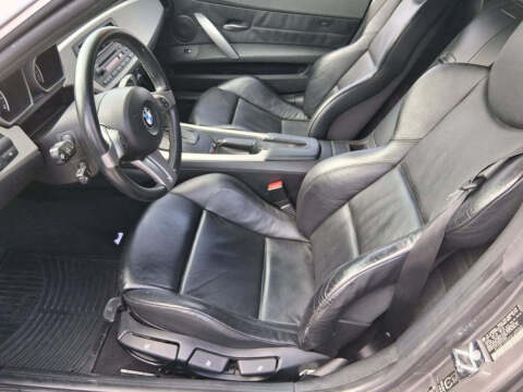 2005 BMW Z4 3.0i