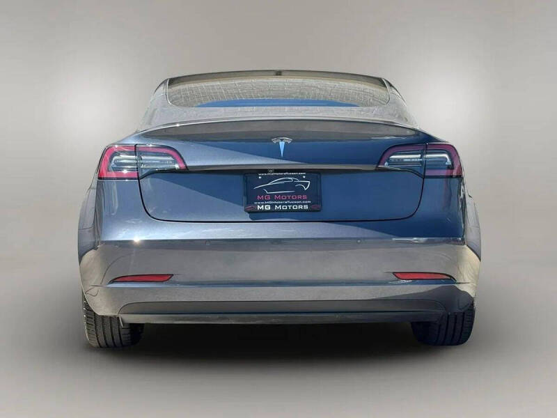 2020 Tesla Model 3 Standard Range Plus