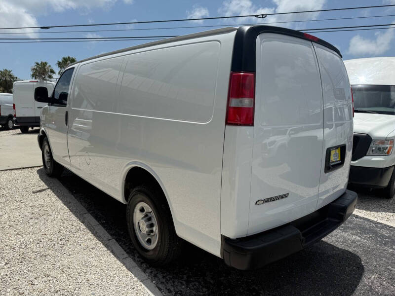 2019 Chevrolet Express 2500