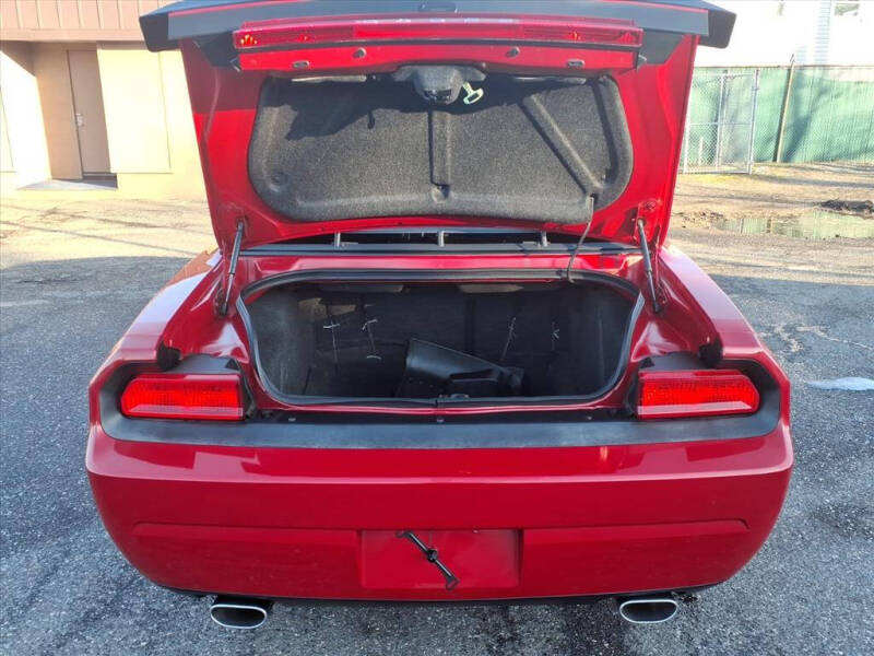 2012 Dodge Challenger SXT