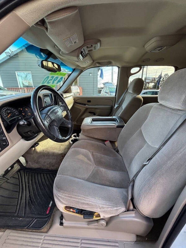 2005 GMC Yukon XL 1500 SLE