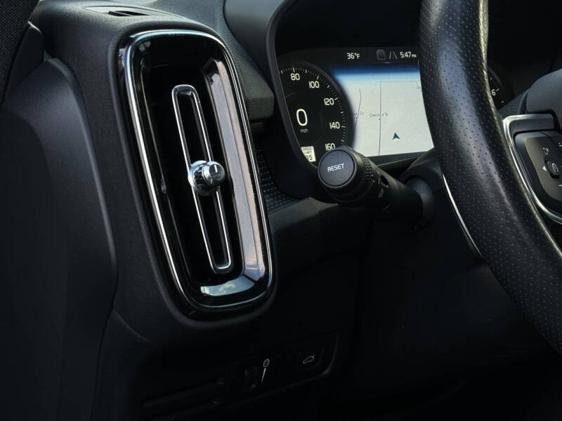 2019 Volvo XC40 T5 R-Design
