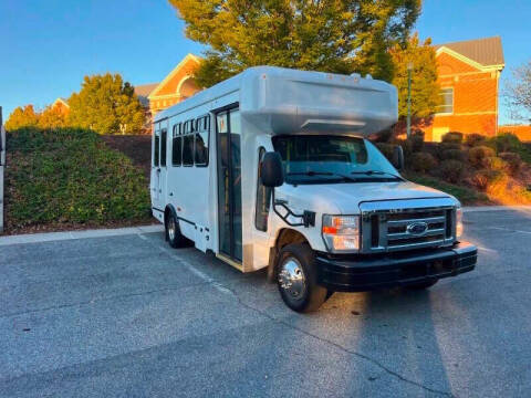 2018 Ford E-350