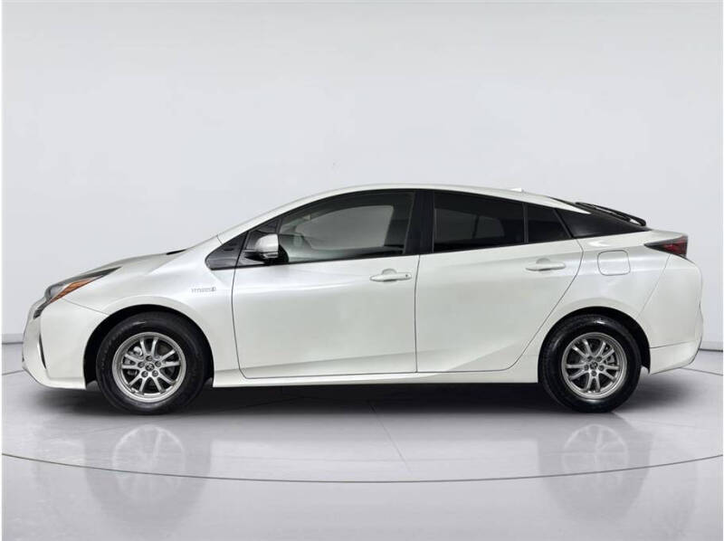 2017 Toyota Prius Three