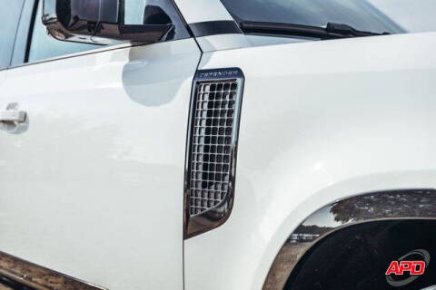 2022 Land Rover Defender 110 X-Dynamic HSE