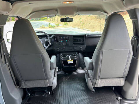 2026 Chevrolet Express 2500