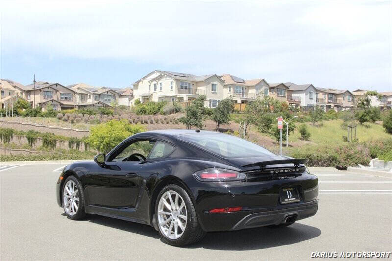 2019 Porsche 718 Cayman