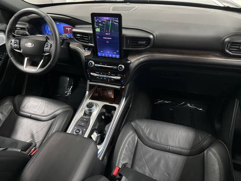 2024 Ford Explorer Platinum